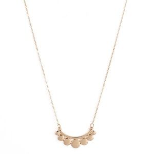 **Simple golden Circle Plate Charm Necklace**